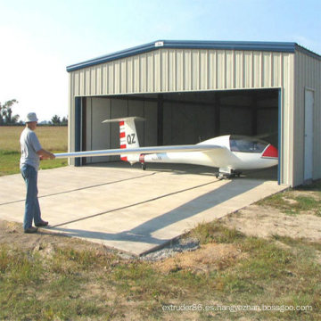 Hangar de estructura de acero pequeño